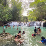 シキホール島 カンブガハイ滝　Cambugahay Falls